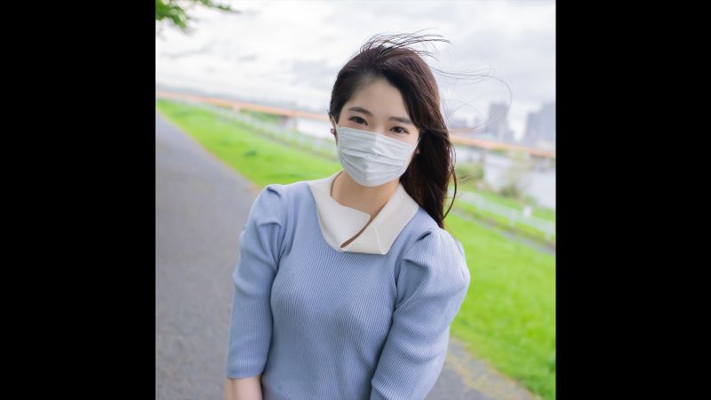 FC2-PPV-2887421 漂亮2OO女大生・・・假裝善人讓她安心後一面恥辱一面無套連續體內射精！！
