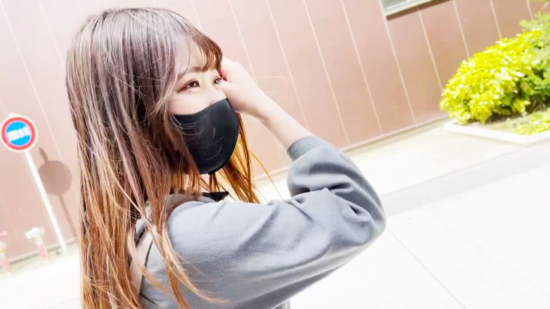 FC2-PPV-1875700 【無/個】極上素人妹子發見！成熟般羅莉臉蛋大OO脫衣現出F罩杯巨乳火辣身軀！