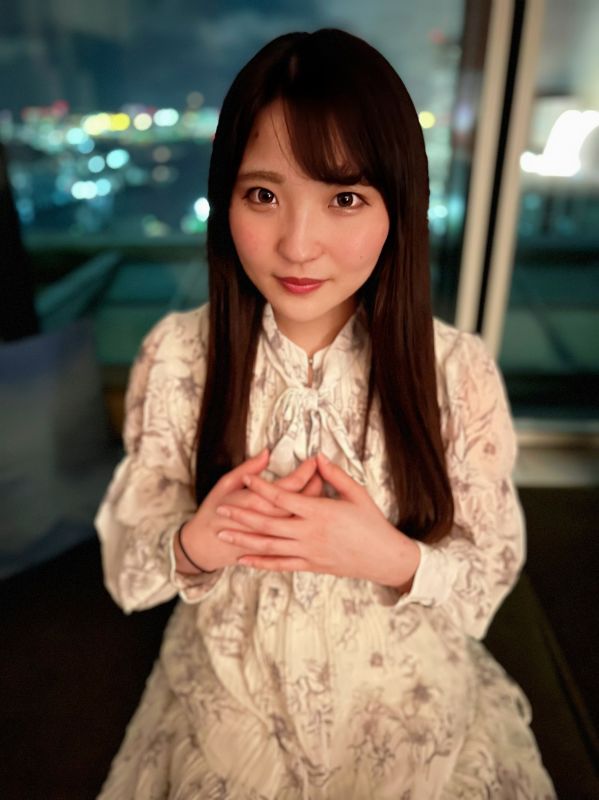 FC2-PPV-3037413 天真爛漫娘的初中出，把純粹無垢的不可思議醬帶進酒店做愛!靈敏度出眾的寡廉鮮恥女大變身
