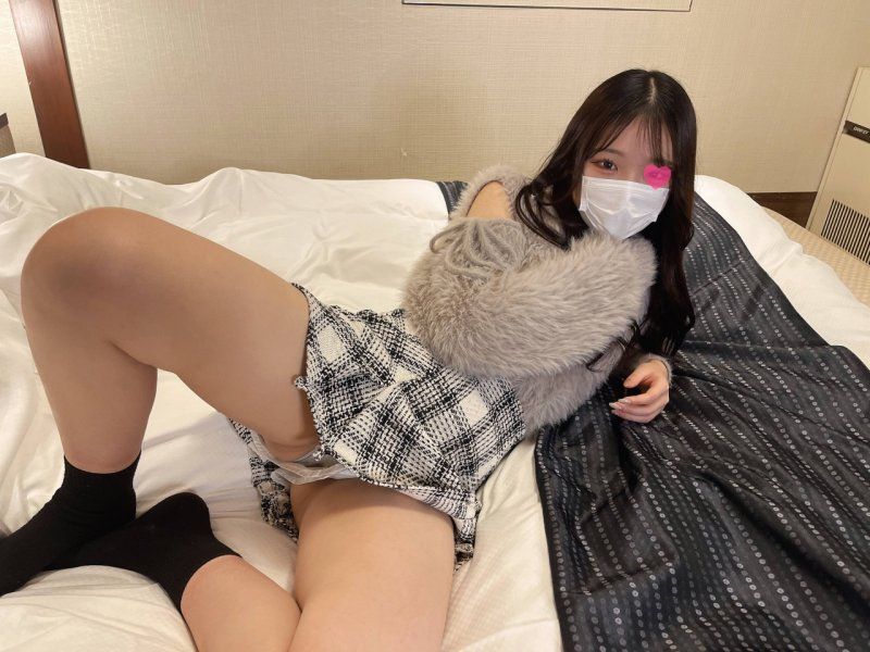 FC2-PPV-4582289 【素人真實性愛 #021】超棒的素人美織醬。每次見面都越來越可愛的苗條性感大OO無套中出。【評論特典】