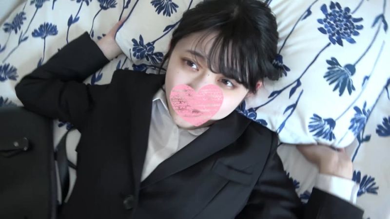 FC2-PPV-1888207 鄉下主播偶像級美OO由美。穿著不習慣的求職服悶絶無套抽插。小穴大量潮吹2發大量中出。