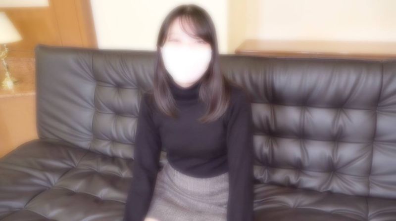 FC2-PPV-4205585 【無】黑髮漂亮OO妹淫蕩過頭…