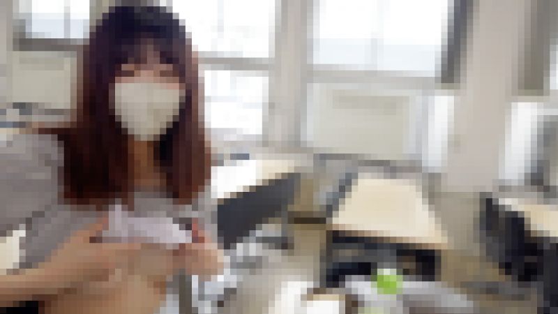 FC2-PPV-3979656 最棒淫蕩可愛漂亮太太、毎天想做愛到火熱起來、看到勃起肉棒微笑停不下。
