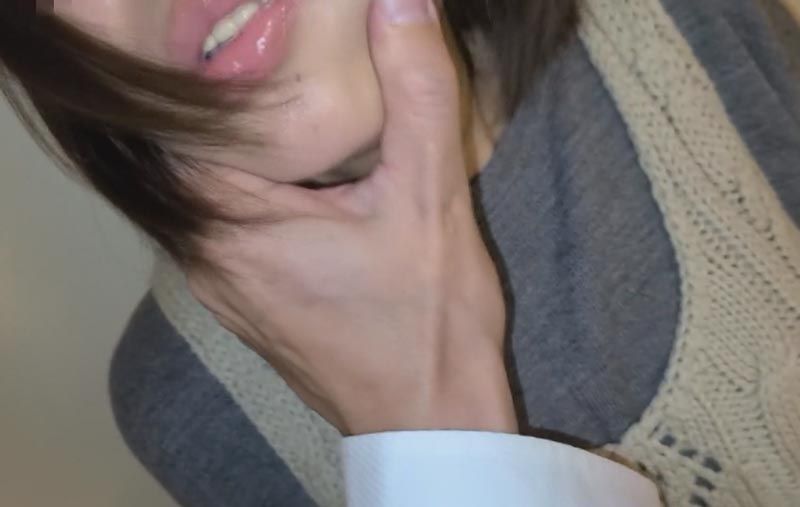FC2-PPV-3119278 【個人】全身性感帶的超Ｍ小隻馬妻子。舔遍身軀無法忍耐自己扭腰停不下