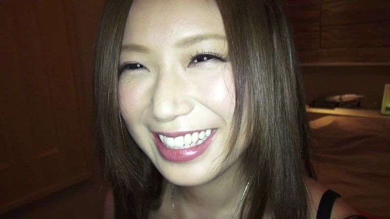 FC2-PPV-941861 素人拍片体验！可爱女大生黑森林肉穴洪水外洩！