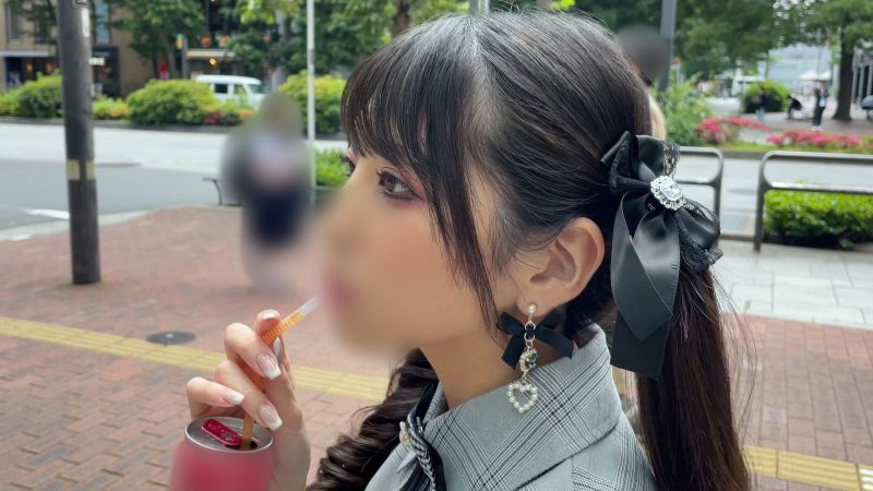 FC2-PPV-4114129 【無處可去的東橫民】沉溺男士主題咖啡廳的地雷婊子2OO。