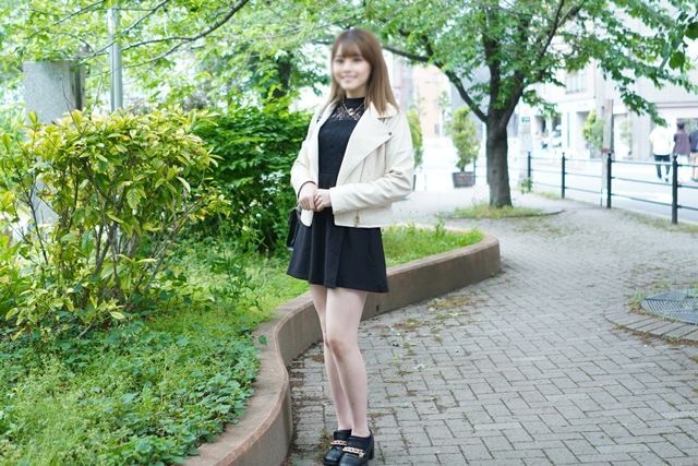 FC2-PPV-3423208 【無修正】自信滿滿的20歳 口交與騎乘位讓人褒獎 苗條大OO初肛交中出！
