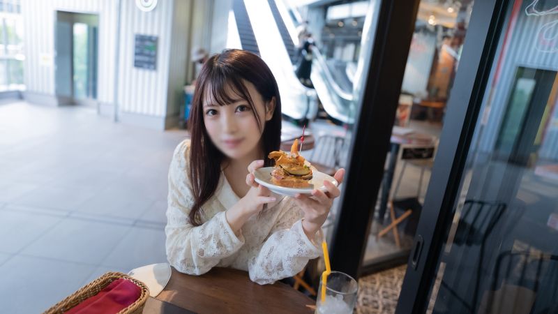 FC2-PPV-3070204 言聽計從的美人女大生 逐漸被欲望支配自己扭腰愉悅淫蕩美體無套中出！！