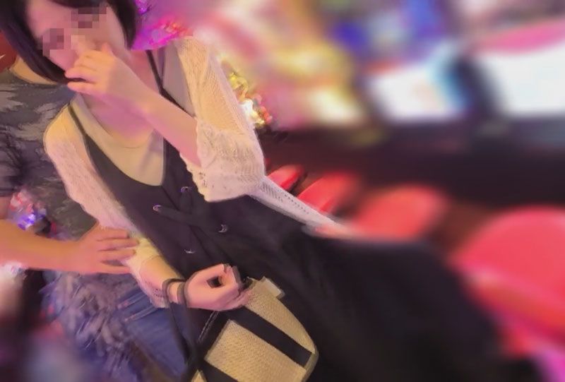 FC2-PPV-3736767 【個人】賭博依存症的剛毛妻子。直到全額償還前公開約束 即使討厭也用口奉仕中出