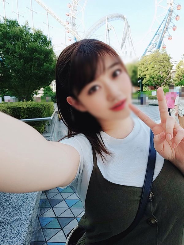 FC2-PPV-1606211 ［OO］K罩杯寫真偶像 中〇真〇 私人與共演者自拍做愛