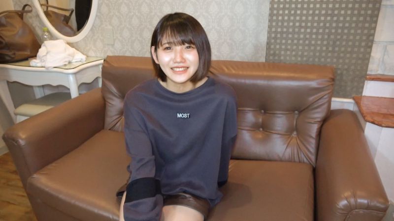 FC2-PPV-3283757 害羞姿態讓人受不了姿苗條美OO大量中出調教性愛!!