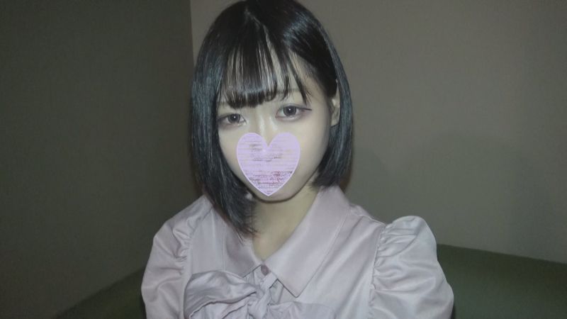 FC2-PPV-1588966 【個人攝影】空20歳　羅莉系苗條地雷妝美OO大量中出