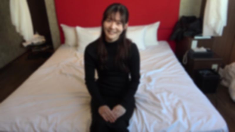 FC2-PPV-3305189 中學教師人生第2人的性愛。初次潮吹、顏射、無套、中出。こ