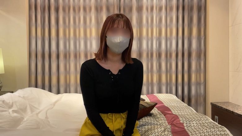 FC2-PPV-4512819 【無套解禁】與秒就射早洩男友交往的專科生NTR。在無法體會男友的快樂下潮吹高潮，主動拔套讓陌生人無套插入→無套吞精