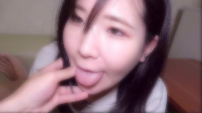 FC2-PPV-4498289 【無】【顏射】口交臉蛋美人舔著乳頭與屁眼作為回報、騎乘口交讓美麗臉蛋變得醜陋般顏射。