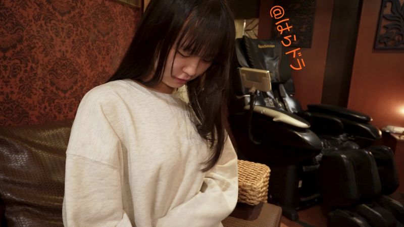 FC2-PPV-4450862 完全無加工F罩杯光莉醬。怎麼會有這麼可愛的女OO，居然願意讓我拍下她無遮擋的真實性愛，還不戴套中出？這簡直是上帝給我的恩賜