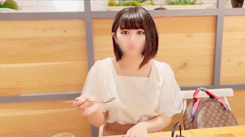 FC2-PPV-3106486 現役OO妹F罩杯！黑短髮迷你身軀に猥褻淫行