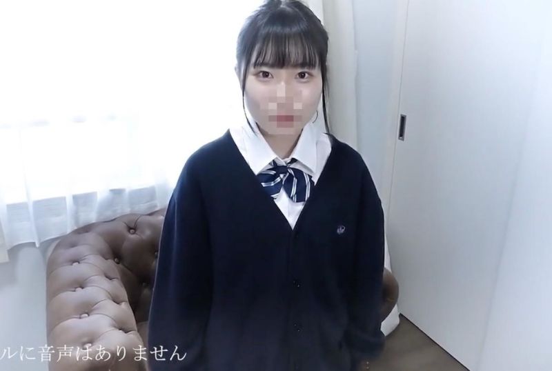 FC2-PPV-3181466 【真冬的向日葵】究極的清純。向日葵般笑臉銀藏著真正的自我。由羅18歳