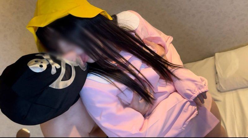 FC2-PPV-4592721 真實素人保育老師降臨！憧憬的漂亮老師只是幻想。現實中存在的素人保育老師穿著角色扮演服裝中出