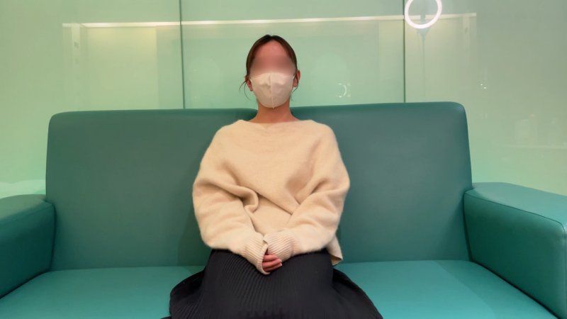 FC2-PPV-4595364 成熟美人女教師2OO。讓美乳爽到高潮後，享受著無套肉棒的快感→大量中出