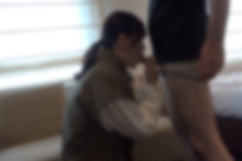 FC2-PPV-4664508 ※4/15まで初回80％OFF※【無修正】【顔出し】男性経験が彼氏だけという美〇ジョが、そのOO彼氏にP活を斡旋され…彼氏にも許さなかった中出しをされて放心状態
