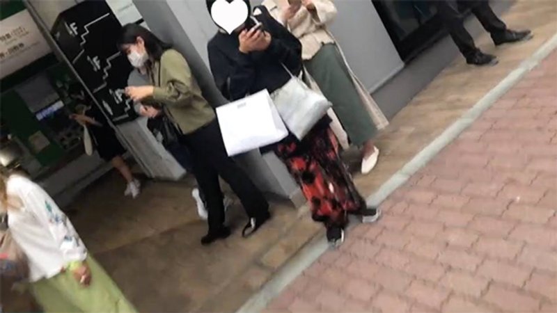 FC2-PPV-4779150 小百合1OO・顏射_1。明明是酷酷型，笑容卻可愛到爆的小松菜奈系黑髮妹說著「請讓我看看被顏射的樣子」，然後被顏射的始末（046）