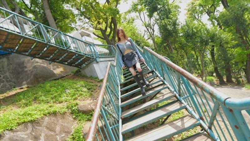 FC2-PPV-4785253 【肋骨斷裂】超愛挖鼻孔纖細女大生 用硬上硬讓雜魚淫穴痙攣高潮的後仰高潮