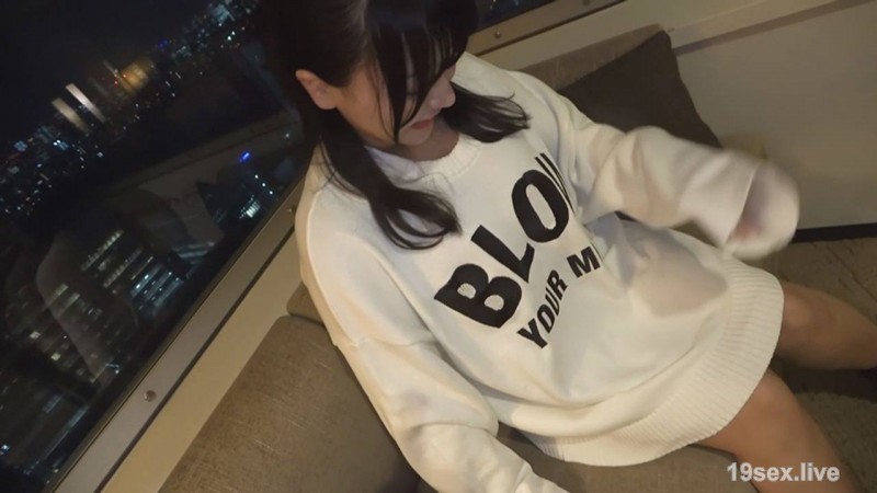 FC2-PPV-4792534 【震度１０】超糟糕！究極的反差萌！OO顏「J罩杯」爆乳治療師（２４）異次元級的乳交⇒在傳教士式位看著搖晃不停的歐派中出（紫苑）