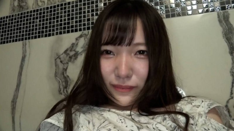 FC2-PPV-4792080 【個人拍攝】和怕生的她瞞著男友自拍，結果比預想中還要糟糕！