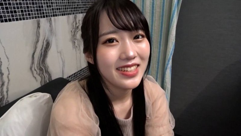 FC2-PPV-4792085 【個人拍攝】第二次情色自拍，一邊興奮一邊讓雞巴濕潤的變態美女