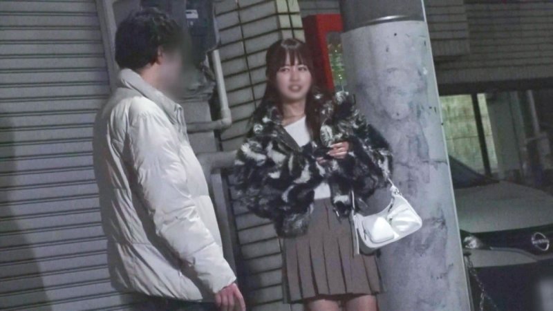 FC2-PPV-4797524 對散發慵懶氣息的站立口交美女隨便說說就中出甩掉