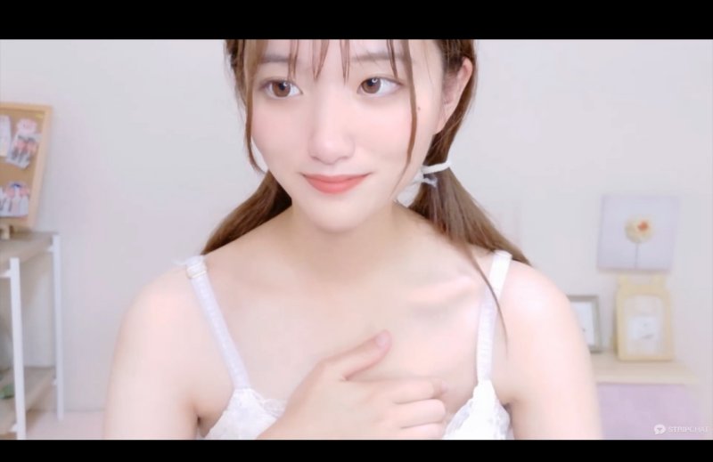 FC2-PPV-4799244 展現大膽掰穴的黑色長髮白皙清純妹