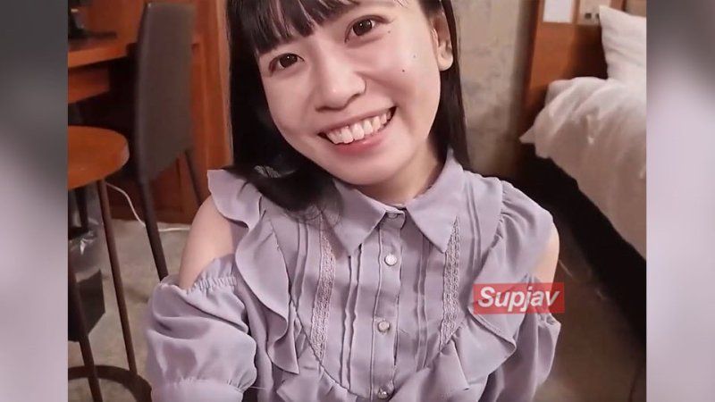 FC2-PPV-4817546 年內最後的大特賣 無敵最強美女金醬挑戰人生第一次情色自拍 大容量包裝 附贈評論特典