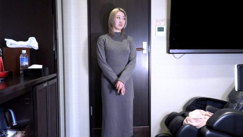 FC2-PPV-4839342 【素人初拍攝】結衣（1OO）身材優美的百貨公司店員首次拍攝。突然讓她舔肛並內射。肛門也被貫穿進行ATM。長時間玩具折磨下連續高潮。