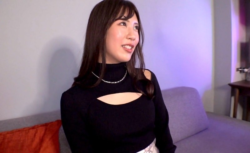 FC2-PPV-4838360 【人妻・大量潮吹】「好久不見」用除了丈夫以外的肉棒感到高潮，喘息著中出不停搖動腰部的太太・3OO