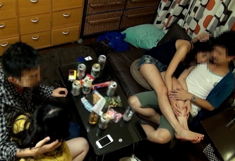 FC2-PPV-4844853 【日常生活系真實偷拍】累積拍攝的那些 召集朋友4P篇