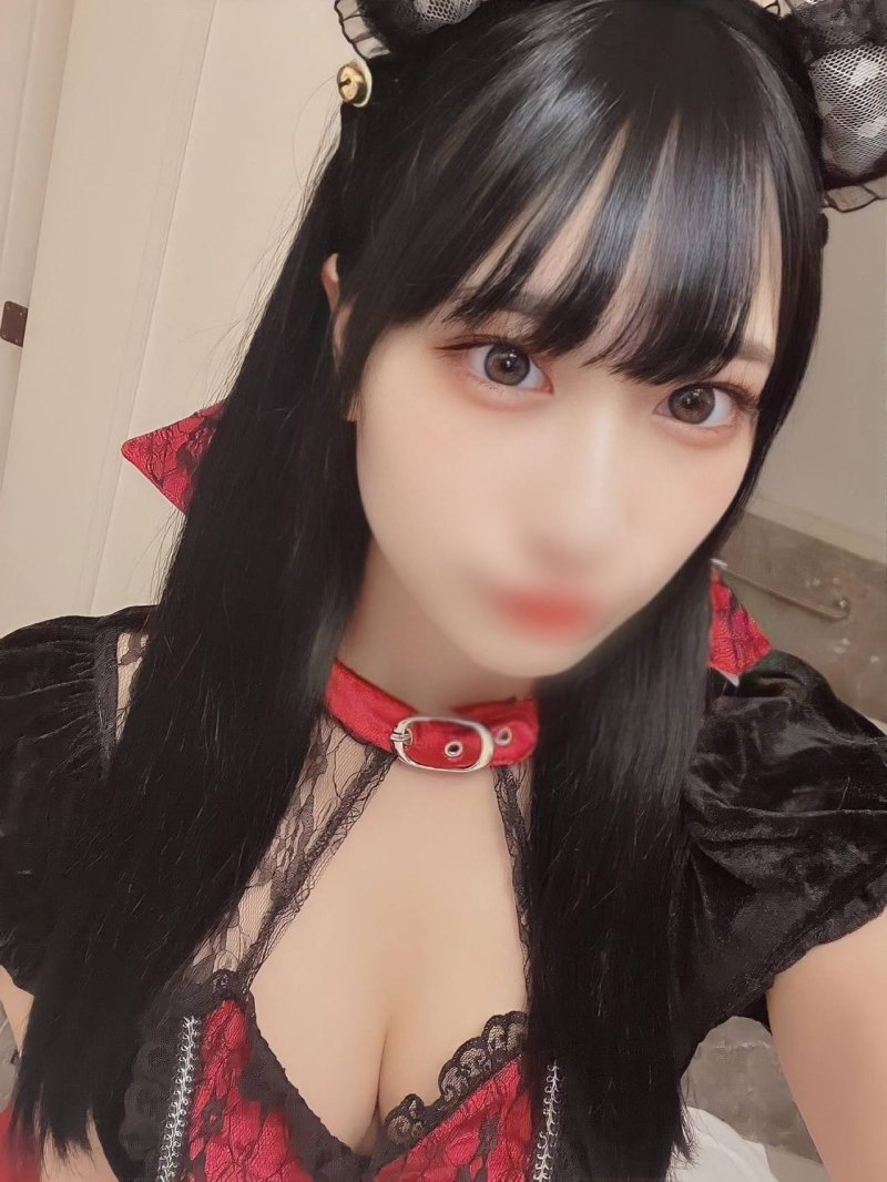 FC2-PPV-4851509 【無碼 / 初次大量顏射 / 初次Cosplay】傳說中的美女S醬！竟然是初次Cosplay！在藝人等級的美麗臉蛋上大量顏射！【高畫質原版5GB】
