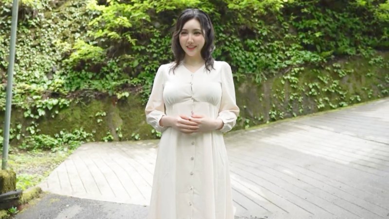 FC2-PPV-4852720 【在山梨縣某處】「超過100cm的I罩杯爆乳美人妻」人生首次的真實野外NTR中出拍攝。公開許可邊緣的衝擊100分鐘。※請盡快