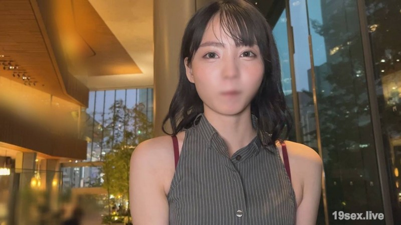 FC2-PPV-4853726 ※僅限初回※被超可愛的大OO狂玩乳頭，忍耐汁停不下來就直接插入⇒中出的超色情影像（惠）