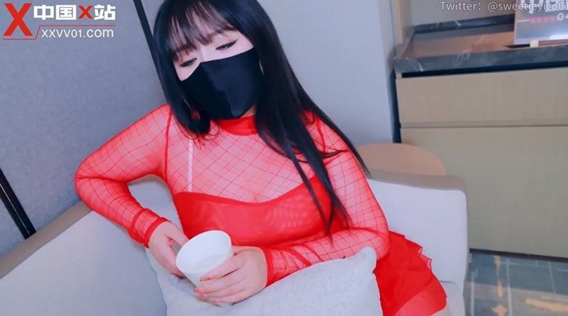  推特网红大奶美女亦可姐姐 女朋友的姐姐是AV女优_亲身示范淫穴可以内射_骑乘在肉棒上龟头都顶到了里面_浓精挂住小嫩穴