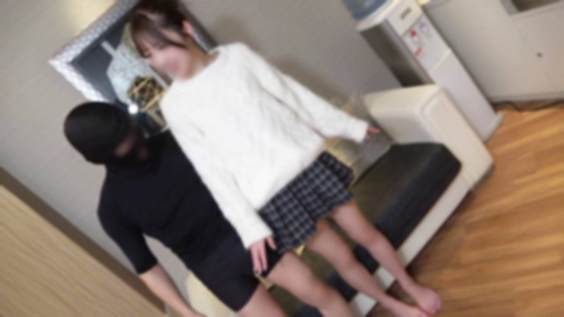 FC2-PPV-4879481 【顏值最強】10等身白皙纖細苗條的美容師（副業模特兒）過於美麗的身體。 「喜歡男人和肉棒都充滿活力♡」只有被選中的男人才能品嚐的緊緻小穴。