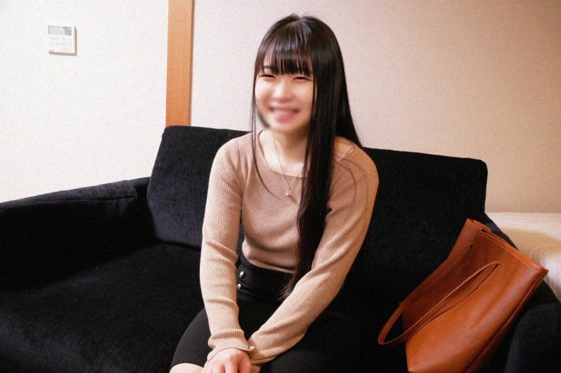 FC2-PPV-4878910 到5/4為止1090pt!! 【裏】※最後了。將大肉棒塞進迷你「146cm」純樸素人女兒，小穴激烈濕透。痙攣/強行注入大量精液！！