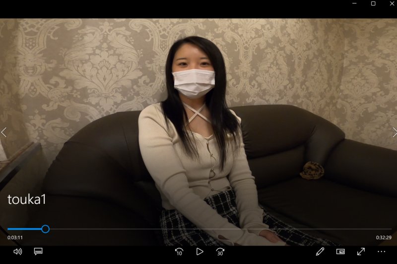 FC2-PPV-4740828 應屆畢業生 對著男友保密的NTR情色自拍公開！橙果 2OO D罩杯❤【第一彈】