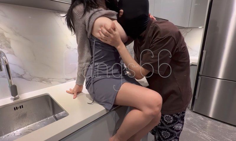  推特网红顶级尤物【纲手_Gshou05】优质会员作品_《爆乳痴女女上位》_3P互换车轮战！天然F杯豪乳小姐姐，上下三粉全部打开