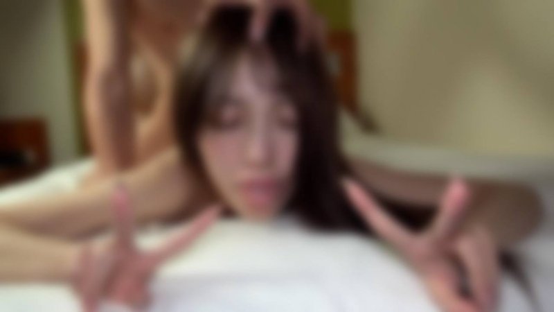 FC2-PPV-4886081 【無碼】【大量中出】笑容很棒的男友有，纖細A罩杯是服務性質。舔肛門，被抓住頭做雙手比V。懷孕覺悟的大量中出。※有特典