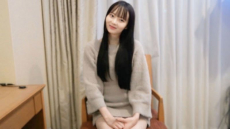 FC2-PPV-4891699 【無碼】(極)清純系纖細美腿美女！超小臉且擁有絲滑美黑髮，人生第一次吞精⤴視覺效果美到極致，天然髮質也最棒！吞精內射 ※附特典高畫質