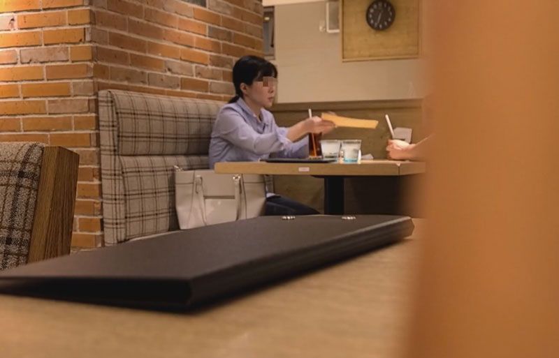 FC2-PPV-3655966 【個人】不知情被當作保人、一面討厭一面被2根男根播種