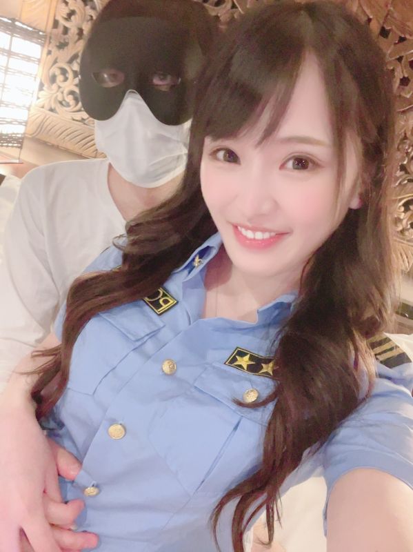 FC2-PPV-1917845 雛田被訴人用手玩弄私處激烈高潮！身體顫抖無套抽插做愛