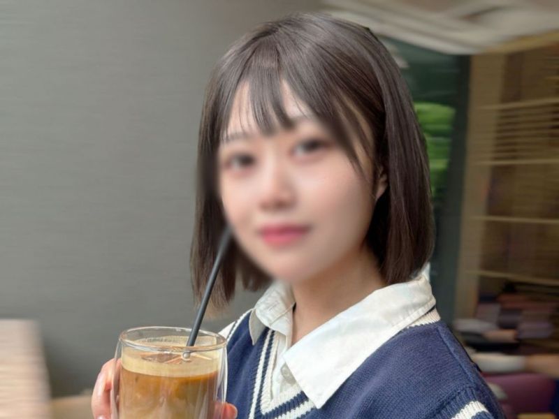 FC2-PPV-4544801 【初攝影・初露臉】讓18歳偶像臉蛋OO妹進行成人體驗後、被發現喜歡做愛最後沉溺於快樂。