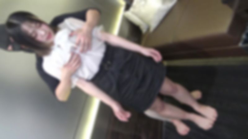 FC2-PPV-4480509 嬌小羅莉的OO妹雪。雖然有著殘存OO的身體，不過無法輸給快樂接受中出。